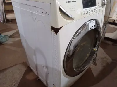 LOTE 492 - 01 LAVA SECA MARCA ELECTROLUX CAPACIDADE 10.5KG. (NO ESTADO) ATENÇÃO! FAZER A VISITAÇÃO ANTES DE ARREMATAR, NÃO SABEMOS SE FUNCIONA. LEILÃO NÃO TEM GARANTIA E NEM DEVOLUÇÃO, SUJEITO A POSSÍVEIS AVARIAS VISÍVEIS/OCULTAS E/OU AUSÊNCIA DE COMPONENTES.