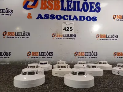 LOTE 425 - 10 DETECTORES DE FUMAÇA. (NO ESTADO) ATENÇÃO! FAZER A VISITAÇÃO ANTES DE ARREMATAR, NÃO SABEMOS SE FUNCIONA. LEILÃO NÃO TEM GARANTIA E NEM DEVOLUÇÃO, SUJEITO A POSSÍVEIS AVARIAS VISÍVEIS/OCULTAS E/OU AUSÊNCIA DE COMPONENTES.