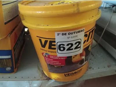 LOTE 622 - 01 BALDE DE VEDACIT, ADITIVO IMPERMEABILIZANTE PARA CONCRETOS E ARGAMASSAS 18L. (NO ESTADO) ATENÇÃO! FAZER A VISITAÇÃO ANTES DE ARREMATAR, NÃO SABEMOS SE FUNCIONA. LEILÃO NÃO TEM GARANTIA E NEM DEVOLUÇÃO, SUJEITO A POSSÍVEIS AVARIAS VISÍVEIS/OCULTAS E/OU AUSÊNCIA DE COMPONENTES.