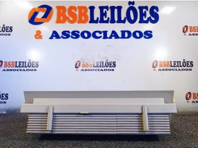 LOTE 157 - 01 MÁQUINA DE ESCREVER MARCA OLIVETTI. (NO ESTADO) ATENÇÃO! FAZER A VISITAÇÃO ANTES DE ARREMATAR, NÃO SABEMOS SE FUNCIONA. LEILÃO NÃO TEM GARANTIA E NEM DEVOLUÇÃO, SUJEITO A POSSÍVEIS AVARIAS VISÍVEIS/OCULTAS E/OU AUSÊNCIA DE COMPONENTES.