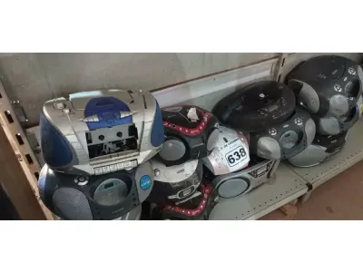 LOTE 638 - 14 APARELHOS DE SOM MARCAS E MODELOS DIVERSOS. (NO ESTADO) ATENÇÃO! FAZER A VISITAÇÃO ANTES DE ARREMATAR, NÃO SABEMOS SE FUNCIONA. LEILÃO NÃO TEM GARANTIA E NEM DEVOLUÇÃO, SUJEITO A POSSÍVEIS AVARIAS VISÍVEIS/OCULTAS E/OU AUSÊNCIA DE COMPONENTES.