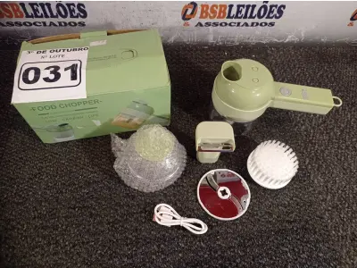 LOTE 031 - 01 TRITURADOR DE ALIMENTOS. (NO ESTADO) ATENÇÃO! FAZER A VISITAÇÃO ANTES DE ARREMATAR, NÃO SABEMOS SE FUNCIONA. LEILÃO NÃO TEM GARANTIA E NEM DEVOLUÇÃO, SUJEITO A POSSÍVEIS AVARIAS VISÍVEIS/OCULTAS E/OU AUSÊNCIA DE COMPONENTES.