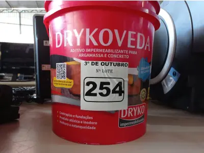 LOTE 254 - 01 BALDE DE DRYKOVEDA, ADITIVO IMPERMEABILIZANTE PARA CONCRETO E ARGAMASSA 18L. (NO ESTADO) ATENÇÃO! FAZER A VISITAÇÃO ANTES DE ARREMATAR, NÃO SABEMOS SE FUNCIONA. LEILÃO NÃO TEM GARANTIA E NEM DEVOLUÇÃO, SUJEITO A POSSÍVEIS AVARIAS VISÍVEIS/OCULTAS E/OU AUSÊNCIA DE COMPONENTES.