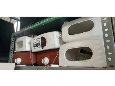 LOTE 208 - 06 CAIXAS DE DESCARGA MARCAS E MODELOS DIVERSOS. (NO ESTADO) ATENÇÃO! FAZER A VISITAÇÃO ANTES DE ARREMATAR, NÃO SABEMOS SE FUNCIONA. LEILÃO NÃO TEM GARANTIA E NEM DEVOLUÇÃO, SUJEITO A POSSÍVEIS AVARIAS VISÍVEIS/OCULTAS E/OU AUSÊNCIA DE COMPONENTES.