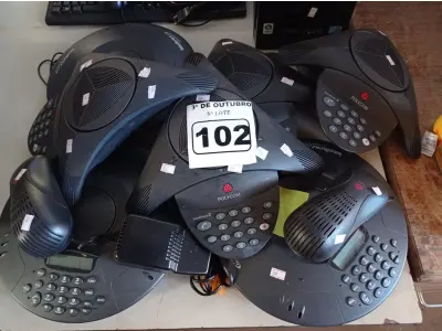 LOTE 102 - 01 LOTE COM VÁRIOS APARELHOS DE AUDIOCONFERÊNCIA. (NO ESTADO) ATENÇÃO! FAZER A VISITAÇÃO ANTES DE ARREMATAR, NÃO SABEMOS SE FUNCIONA. LEILÃO NÃO TEM GARANTIA E NEM DEVOLUÇÃO, SUJEITO A POSSÍVEIS AVARIAS VISÍVEIS/OCULTAS E/OU AUSÊNCIA DE COMPONENTES.