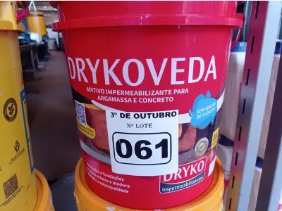 LOTE 061 - 01 BALDE DE DRYKOVEDA, ADITIVO IMPERMEABILIZANTE PARA CONCRETO E ARGAMASSA 18L. (NO ESTADO) ATENÇÃO! FAZER A VISITAÇÃO ANTES DE ARREMATAR, NÃO SABEMOS SE FUNCIONA. LEILÃO NÃO TEM GARANTIA E NEM DEVOLUÇÃO, SUJEITO A POSSÍVEIS AVARIAS VISÍVEIS/OCULTAS E/OU AUSÊNCIA DE COMPONENTES.