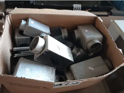 LOTE 475 - 01 LOTE COM VÁRIAS CAIXAS PETROLET MARCAS E MODELOS DIVERSOS. (NO ESTADO) ATENÇÃO! FAZER A VISITAÇÃO ANTES DE ARREMATAR, NÃO SABEMOS SE FUNCIONA. LEILÃO NÃO TEM GARANTIA E NEM DEVOLUÇÃO, SUJEITO A POSSÍVEIS AVARIAS VISÍVEIS/OCULTAS E/OU AUSÊNCIA DE COMPONENTES.