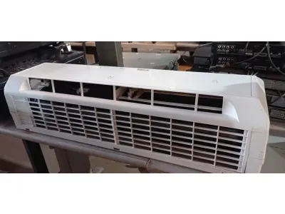 LOTE 394 - 01 EVAPORADORA MARCA CARRIER 12000BTU. (NO ESTADO) ATENÇÃO! FAZER A VISITAÇÃO ANTES DE ARREMATAR, NÃO SABEMOS SE FUNCIONA. LEILÃO NÃO TEM GARANTIA E NEM DEVOLUÇÃO, SUJEITO A POSSÍVEIS AVARIAS VISÍVEIS/OCULTAS E/OU AUSÊNCIA DE COMPONENTES.