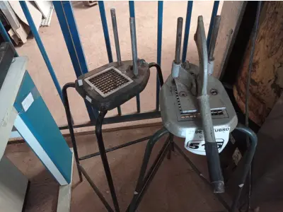 LOTE 515 - 02 CORTADORES DE BATATAS. (NO ESTADO) ATENÇÃO! FAZER A VISITAÇÃO ANTES DE ARREMATAR, NÃO SABEMOS SE FUNCIONA. LEILÃO NÃO TEM GARANTIA E NEM DEVOLUÇÃO, SUJEITO A POSSÍVEIS AVARIAS VISÍVEIS/OCULTAS E/OU AUSÊNCIA DE COMPONENTES.