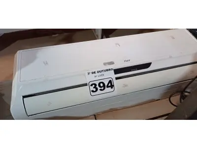 LOTE 394 - 01 EVAPORADORA MARCA CARRIER 12000BTU. (NO ESTADO) ATENÇÃO! FAZER A VISITAÇÃO ANTES DE ARREMATAR, NÃO SABEMOS SE FUNCIONA. LEILÃO NÃO TEM GARANTIA E NEM DEVOLUÇÃO, SUJEITO A POSSÍVEIS AVARIAS VISÍVEIS/OCULTAS E/OU AUSÊNCIA DE COMPONENTES.