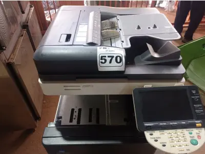 LOTE 570 - 01 IMPRESSORA MULTIFUNCIONAL KONICA MINOLTA BIZHUB C552DS. (NO ESTADO) ATENÇÃO! FAZER A VISITAÇÃO ANTES DE ARREMATAR, NÃO SABEMOS SE FUNCIONA. LEILÃO NÃO TEM GARANTIA E NEM DEVOLUÇÃO, SUJEITO A POSSÍVEIS AVARIAS VISÍVEIS/OCULTAS E/OU AUSÊNCIA DE COMPONENTES.