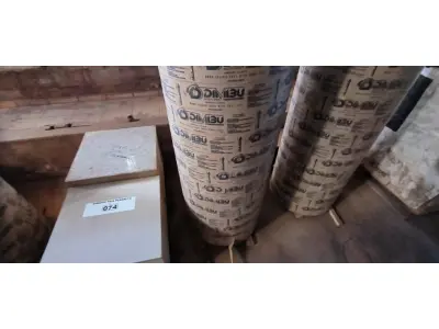 LOTE 075 - 02 FORMAS EM PAPELÃO PARA COLUNAS (NO ESTADO, NÃO SABEMOS SE FUNCIONA. LEILÃO NÃO TEM GARANTIA E NEM DEVOLUÇÃO).
