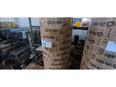LOTE 112 - 02 FORMAS EM PAPELÃO PARA COLUNAS (NO ESTADO, NÃO SABEMOS SE FUNCIONA. LEILÃO NÃO TEM GARANTIA E NEM DEVOLUÇÃO).