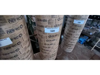 LOTE 109 - 02 FORMAS EM PAPELÃO PARA COLUNAS (NO ESTADO, NÃO SABEMOS SE FUNCIONA. LEILÃO NÃO TEM GARANTIA E NEM DEVOLUÇÃO).