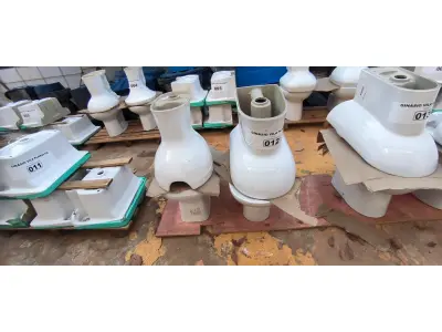 LOTE 012 - 01 LOTE COM 04 VASOS SANITÁRIOS (NO ESTADO, NÃO SABEMOS SE FUNCIONA. LEILÃO NÃO TEM GARANTIA E NEM DEVOLUÇÃO).
