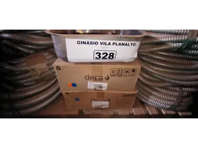LOTE 328 - 02 CUBAS BRANCAS DECA PARA LAVATÓRIO E 01 CUBA EM INOX PARA PIA (NO ESTADO, NÃO SABEMOS SE FUNCIONA. LEILÃO NÃO TEM GARANTIA E NEM DEVOLUÇÃO).