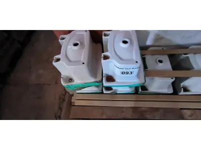 LOTE 093 - 05 TANQUES CELITE BRANCO (NO ESTADO, NÃO SABEMOS SE FUNCIONA. LEILÃO NÃO TEM GARANTIA E NEM DEVOLUÇÃO).