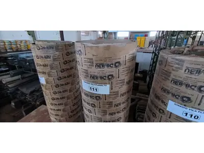 LOTE 111 - 02 FORMAS EM PAPELÃO PARA COLUNAS (NO ESTADO, NÃO SABEMOS SE FUNCIONA. LEILÃO NÃO TEM GARANTIA E NEM DEVOLUÇÃO).