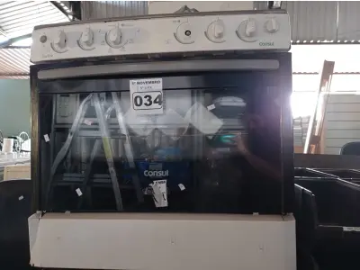 LOTE 034 - 02 FOGÕES A GÁS MARCAS E MODELOS DIVERSOS PARA RETIRADA DE PEÇAS. (NO ESTADO) ATENÇÃO! FAZER A VISITAÇÃO ANTES DE ARREMATAR, NÃO SABEMOS SE FUNCIONA. LEILÃO NÃO TEM GARANTIA E NEM DEVOLUÇÃO, SUJEITO A POSSÍVEIS AVARIAS VISÍVEIS/OCULTAS E/OU AUSÊNCIA DE COMPONENTES.
