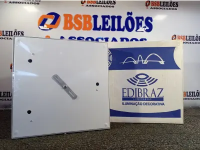 LOTE 324 - 02 LUMINÁRIAS DE SOBREPOR. (NO ESTADO) ATENÇÃO! FAZER A VISITAÇÃO ANTES DE ARREMATAR, NÃO SABEMOS SE FUNCIONA. LEILÃO NÃO TEM GARANTIA E NEM DEVOLUÇÃO, SUJEITO A POSSÍVEIS AVARIAS VISÍVEIS/OCULTAS E/OU AUSÊNCIA DE COMPONENTES.