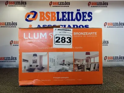 LOTE 283 - 01 PENDENTE SÃO PAULO 3XE27 VINHO. (NO ESTADO) ATENÇÃO! FAZER A VISITAÇÃO ANTES DE ARREMATAR, NÃO SABEMOS SE FUNCIONA. LEILÃO NÃO TEM GARANTIA E NEM DEVOLUÇÃO, SUJEITO A POSSÍVEIS AVARIAS VISÍVEIS/OCULTAS E/OU AUSÊNCIA DE COMPONENTES.
