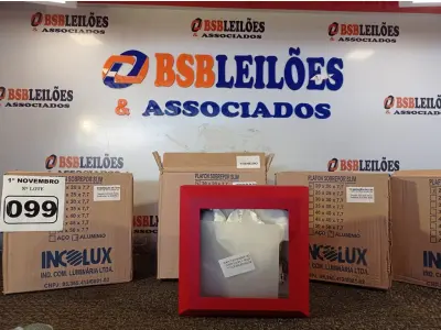LOTE 099 - 04 PLAFONS DE SOBREPOR 20X20 INCOLUSTRE (NO ESTADO) ATENÇÃO! FAZER A VISITAÇÃO ANTES DE ARREMATAR, NÃO SABEMOS SE FUNCIONA. LEILÃO NÃO TEM GARANTIA E NEM DEVOLUÇÃO, SUJEITO A POSSÍVEIS AVARIAS VISÍVEIS/OCULTAS E/OU AUSÊNCIA DE COMPONENTES.