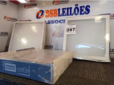 LOTE 287 - 03 LUMINÁRIAS DE EMBUTIR MARCAS EDIBRAZ. (NO ESTADO) ATENÇÃO! FAZER A VISITAÇÃO ANTES DE ARREMATAR, NÃO SABEMOS SE FUNCIONA. LEILÃO NÃO TEM GARANTIA E NEM DEVOLUÇÃO, SUJEITO A POSSÍVEIS AVARIAS VISÍVEIS/OCULTAS E/OU AUSÊNCIA DE COMPONENTES.