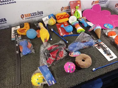 LOTE 336 - 01 KIT DE ACESSÓRIOS PARA PET. (NO ESTADO) ATENÇÃO! FAZER A VISITAÇÃO ANTES DE ARREMATAR, NÃO SABEMOS SE FUNCIONA. LEILÃO NÃO TEM GARANTIA E NEM DEVOLUÇÃO, SUJEITO A POSSÍVEIS AVARIAS VISÍVEIS/OCULTAS E/OU AUSÊNCIA DE COMPONENTES.