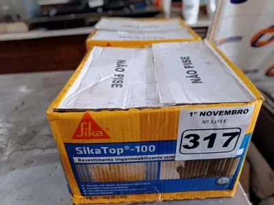 LOTE 317 - 02 CAIXAS DE SIKA TOP-100, REVESTIMENTO IMPERMEABILIZANTE SEMI-FLEXIVEL 18KG. (NO ESTADO) ATENÇÃO! FAZER A VISITAÇÃO ANTES DE ARREMATAR, NÃO SABEMOS SE FUNCIONA. LEILÃO NÃO TEM GARANTIA E NEM DEVOLUÇÃO, SUJEITO A POSSÍVEIS AVARIAS VISÍVEIS/OCULTAS E/OU AUSÊNCIA DE COMPONENTES.