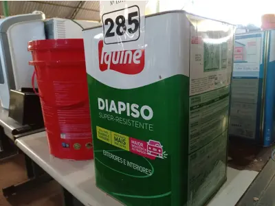 LOTE 285 - 01 LATA DE TINTA IQUINE DIAPISO 18L NA COR VERMELHA. (NO ESTADO) ATENÇÃO! FAZER A VISITAÇÃO ANTES DE ARREMATAR, NÃO SABEMOS SE FUNCIONA. LEILÃO NÃO TEM GARANTIA E NEM DEVOLUÇÃO, SUJEITO A POSSÍVEIS AVARIAS VISÍVEIS/OCULTAS E/OU AUSÊNCIA DE COMPONENTES.