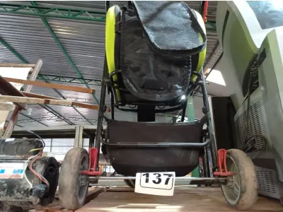 LOTE 137 - 01 CARRINHO PARA PETS. (NO ESTADO) ATENÇÃO! FAZER A VISITAÇÃO ANTES DE ARREMATAR, NÃO SABEMOS SE FUNCIONA. LEILÃO NÃO TEM GARANTIA E NEM DEVOLUÇÃO, SUJEITO A POSSÍVEIS AVARIAS VISÍVEIS/OCULTAS E/OU AUSÊNCIA DE COMPONENTES.