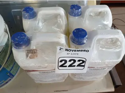 LOTE 222 - 20 LITROS DE CLOROCLEAN, LIMPADOR DESINFETANTE CLORADO PARA INDÚSTRIAS ALIMENTÍCIAS E AFINS. (NO ESTADO) ATENÇÃO! FAZER A VISITAÇÃO ANTES DE ARREMATAR, NÃO SABEMOS SE FUNCIONA. LEILÃO NÃO TEM GARANTIA E NEM DEVOLUÇÃO, SUJEITO A POSSÍVEIS AVARIAS VISÍVEIS/OCULTAS E/OU AUSÊNCIA DE COMPONENTES.