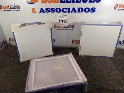 LOTE 173 - 03 LUMINÁRIAS DE EMBUTIR MARCA EDIBRAZ. (NO ESTADO) ATENÇÃO! FAZER A VISITAÇÃO ANTES DE ARREMATAR, NÃO SABEMOS SE FUNCIONA. LEILÃO NÃO TEM GARANTIA E NEM DEVOLUÇÃO, SUJEITO A POSSÍVEIS AVARIAS VISÍVEIS/OCULTAS E/OU AUSÊNCIA DE COMPONENTES.