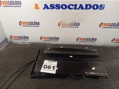 LOTE 061 - 01 BRUT 06 LÂMPADAS 220V 600W CADA. (NO ESTADO) ATENÇÃO! FAZER A VISITAÇÃO ANTES DE ARREMATAR, NÃO SABEMOS SE FUNCIONA. LEILÃO NÃO TEM GARANTIA E NEM DEVOLUÇÃO, SUJEITO A POSSÍVEIS AVARIAS VISÍVEIS/OCULTAS E/OU AUSÊNCIA DE COMPONENTES.