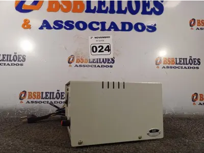 LOTE 024 - 01 FONTE DE ALIMENTAÇÃO ESTABILIZADA 12V 3 A. (NO ESTADO) ATENÇÃO! FAZER A VISITAÇÃO ANTES DE ARREMATAR, NÃO SABEMOS SE FUNCIONA. LEILÃO NÃO TEM GARANTIA E NEM DEVOLUÇÃO, SUJEITO A POSSÍVEIS AVARIAS VISÍVEIS/OCULTAS E/OU AUSÊNCIA DE COMPONENTES.