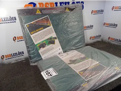 LOTE 107 - 02 TAPETES ANTIVÍRUS. (NO ESTADO) ATENÇÃO! FAZER A VISITAÇÃO ANTES DE ARREMATAR, NÃO SABEMOS SE FUNCIONA. LEILÃO NÃO TEM GARANTIA E NEM DEVOLUÇÃO, SUJEITO A POSSÍVEIS AVARIAS VISÍVEIS/OCULTAS E/OU AUSÊNCIA DE COMPONENTES.