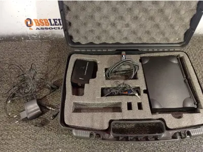 LOTE 015 - 01 MICROFONE + RECEPTOR SEM FIO MARCA TAG COM CASE E CABOS. (NO ESTADO) ATENÇÃO! FAZER A VISITAÇÃO ANTES DE ARREMATAR, NÃO SABEMOS SE FUNCIONA. LEILÃO NÃO TEM GARANTIA E NEM DEVOLUÇÃO, SUJEITO A POSSÍVEIS AVARIAS VISÍVEIS/OCULTAS E/OU AUSÊNCIA DE COMPONENTES.