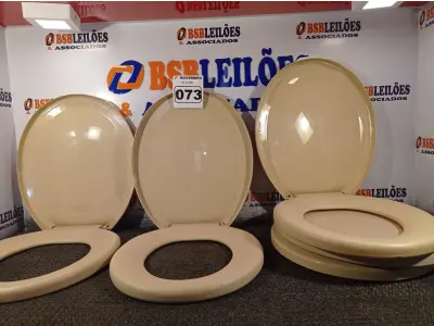 LOTE 073 - 05 ASSENTOS PARA VASO SANITÁRIO. (NO ESTADO) ATENÇÃO! FAZER A VISITAÇÃO ANTES DE ARREMATAR, NÃO SABEMOS SE FUNCIONA. LEILÃO NÃO TEM GARANTIA E NEM DEVOLUÇÃO, SUJEITO A POSSÍVEIS AVARIAS VISÍVEIS/OCULTAS E/OU AUSÊNCIA DE COMPONENTES.