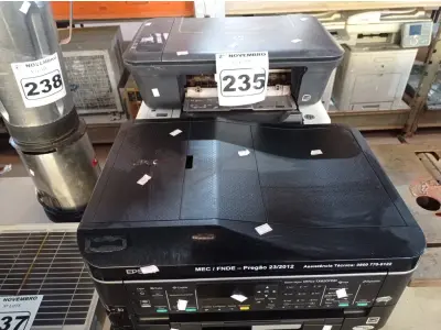 LOTE 235 - 05 IMPRESSORAS MARCAS E MODELOS DIVERSOS. (NO ESTADO) ATENÇÃO! FAZER A VISITAÇÃO ANTES DE ARREMATAR, NÃO SABEMOS SE FUNCIONA. LEILÃO NÃO TEM GARANTIA E NEM DEVOLUÇÃO, SUJEITO A POSSÍVEIS AVARIAS VISÍVEIS/OCULTAS E/OU AUSÊNCIA DE COMPONENTES.