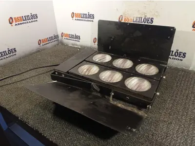 LOTE 061 - 01 BRUT 06 LÂMPADAS 220V 600W CADA. (NO ESTADO) ATENÇÃO! FAZER A VISITAÇÃO ANTES DE ARREMATAR, NÃO SABEMOS SE FUNCIONA. LEILÃO NÃO TEM GARANTIA E NEM DEVOLUÇÃO, SUJEITO A POSSÍVEIS AVARIAS VISÍVEIS/OCULTAS E/OU AUSÊNCIA DE COMPONENTES.