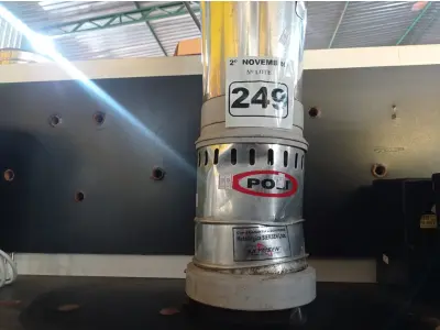 LOTE 249 - 01 LIQUIDIFICADOR INDUSTRIAL MARCA POLI. (NO ESTADO) ATENÇÃO! FAZER A VISITAÇÃO ANTES DE ARREMATAR, NÃO SABEMOS SE FUNCIONA. LEILÃO NÃO TEM GARANTIA E NEM DEVOLUÇÃO, SUJEITO A POSSÍVEIS AVARIAS VISÍVEIS/OCULTAS E/OU AUSÊNCIA DE COMPONENTES.