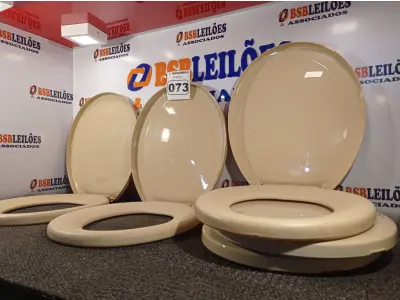 LOTE 073 - 05 ASSENTOS PARA VASO SANITÁRIO. (NO ESTADO) ATENÇÃO! FAZER A VISITAÇÃO ANTES DE ARREMATAR, NÃO SABEMOS SE FUNCIONA. LEILÃO NÃO TEM GARANTIA E NEM DEVOLUÇÃO, SUJEITO A POSSÍVEIS AVARIAS VISÍVEIS/OCULTAS E/OU AUSÊNCIA DE COMPONENTES.