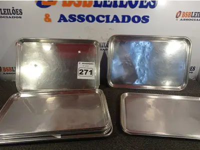 LOTE 271 - 10 BANDEJAS EM INOX. (NO ESTADO) ATENÇÃO! FAZER A VISITAÇÃO ANTES DE ARREMATAR, NÃO SABEMOS SE FUNCIONA. LEILÃO NÃO TEM GARANTIA E NEM DEVOLUÇÃO, SUJEITO A POSSÍVEIS AVARIAS VISÍVEIS/OCULTAS E/OU AUSÊNCIA DE COMPONENTES.