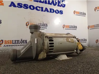 LOTE 303 - 01 MOTOBOMBA CENTRIFUGA MONOFÁSICA 1/2CV. (NO ESTADO) ATENÇÃO! FAZER A VISITAÇÃO ANTES DE ARREMATAR, NÃO SABEMOS SE FUNCIONA. LEILÃO NÃO TEM GARANTIA E NEM DEVOLUÇÃO, SUJEITO A POSSÍVEIS AVARIAS VISÍVEIS/OCULTAS E/OU AUSÊNCIA DE COMPONENTES.
