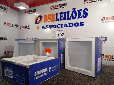 LOTE 197 - 04 LUMINÁRIAS DE EMBUTIR MARCAS EDIBRAZ (NO ESTADO) ATENÇÃO! FAZER A VISITAÇÃO ANTES DE ARREMATAR, NÃO SABEMOS SE FUNCIONA. LEILÃO NÃO TEM GARANTIA E NEM DEVOLUÇÃO, SUJEITO A POSSÍVEIS AVARIAS VISÍVEIS/OCULTAS E/OU AUSÊNCIA DE COMPONENTES.