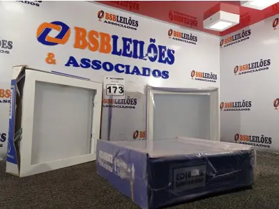 LOTE 173 - 03 LUMINÁRIAS DE EMBUTIR MARCA EDIBRAZ. (NO ESTADO) ATENÇÃO! FAZER A VISITAÇÃO ANTES DE ARREMATAR, NÃO SABEMOS SE FUNCIONA. LEILÃO NÃO TEM GARANTIA E NEM DEVOLUÇÃO, SUJEITO A POSSÍVEIS AVARIAS VISÍVEIS/OCULTAS E/OU AUSÊNCIA DE COMPONENTES.