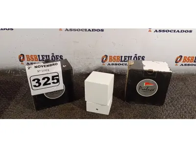 LOTE 325 - 03 ARANDELAS RETANGULARES. (NO ESTADO) ATENÇÃO! FAZER A VISITAÇÃO ANTES DE ARREMATAR, NÃO SABEMOS SE FUNCIONA. LEILÃO NÃO TEM GARANTIA E NEM DEVOLUÇÃO, SUJEITO A POSSÍVEIS AVARIAS VISÍVEIS/OCULTAS E/OU AUSÊNCIA DE COMPONENTES.