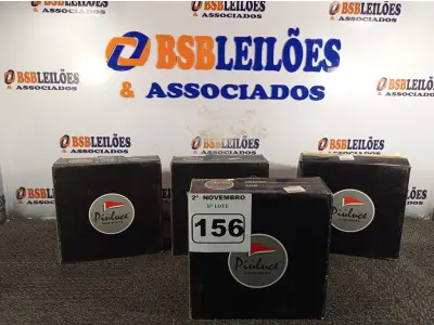 LOTE 156 - 04 LUMINÁRIAS DE EMBUTIR 20X20 5380 PIULUCECE. (NO ESTADO) ATENÇÃO! FAZER A VISITAÇÃO ANTES DE ARREMATAR, NÃO SABEMOS SE FUNCIONA. LEILÃO NÃO TEM GARANTIA E NEM DEVOLUÇÃO, SUJEITO A POSSÍVEIS AVARIAS VISÍVEIS/OCULTAS E/OU AUSÊNCIA DE COMPONENTES.