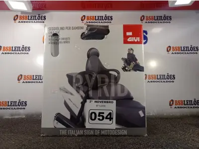 LOTE 054 - 01 CADEIRINHA INFANTIL PARA SCOOTER ELÉTRICA OU MOTO MARCA GIVI. (NO ESTADO) ATENÇÃO! FAZER A VISITAÇÃO ANTES DE ARREMATAR, NÃO SABEMOS SE FUNCIONA. LEILÃO NÃO TEM GARANTIA E NEM DEVOLUÇÃO, SUJEITO A POSSÍVEIS AVARIAS VISÍVEIS/OCULTAS E/OU AUSÊNCIA DE COMPONENTES.