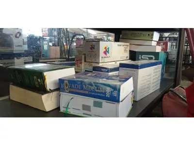LOTE 577 - 01 LOTE COM VÁRIOS TONERS MARCAS E MODELOS DIVERSOS. (NO ESTADO) ATENÇÃO! FAZER A VISITAÇÃO ANTES DE ARREMATAR, NÃO SABEMOS SE FUNCIONA. LEILÃO NÃO TEM GARANTIA E NEM DEVOLUÇÃO, SUJEITO A POSSÍVEIS AVARIAS VISÍVEIS/OCULTAS E/OU AUSÊNCIA DE COMPONENTES.